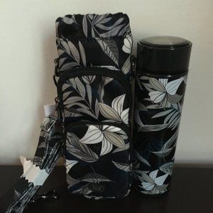 LUG - Chuggie + Huggie Crossbody and Water Bottle Set in Lily Black - NWT